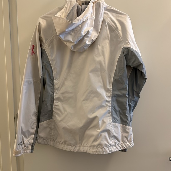 Columbia Breast Cancer Awareness Rain Jacket - Picture 2 of 5